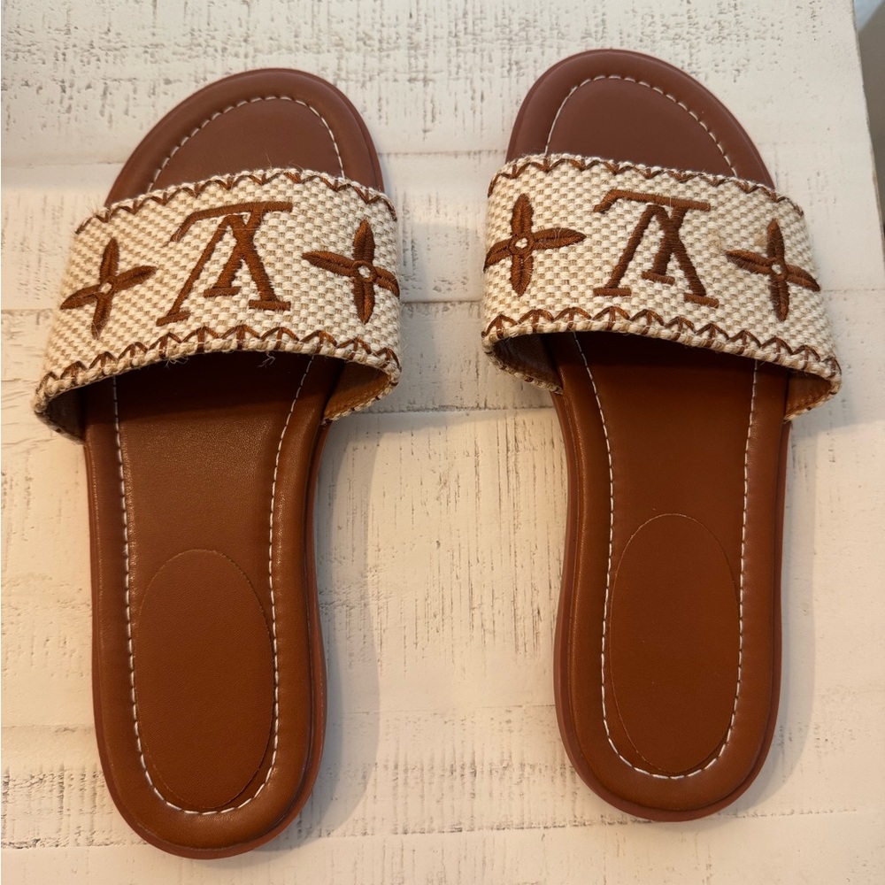 Summer sandals